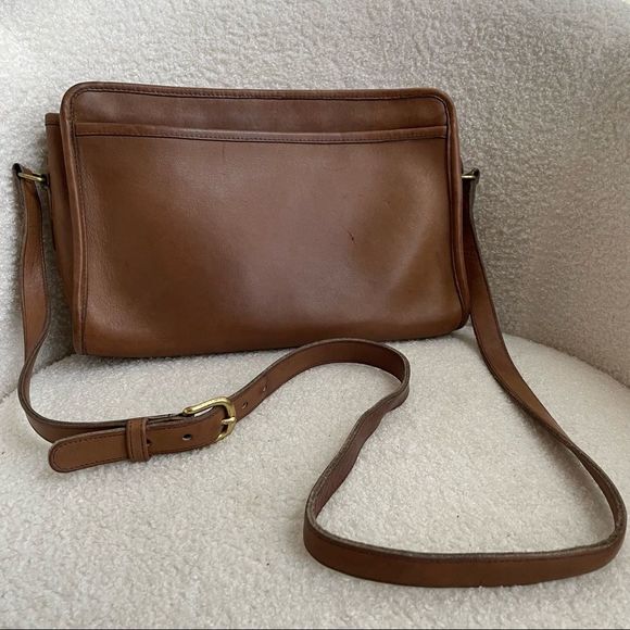 Coach Handbags - Vintage Coach Swagger Purse Shoulder Bag Tabac